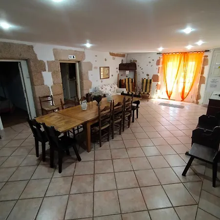 Torrelles Villa