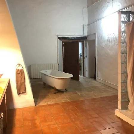 Torrelles Villa *